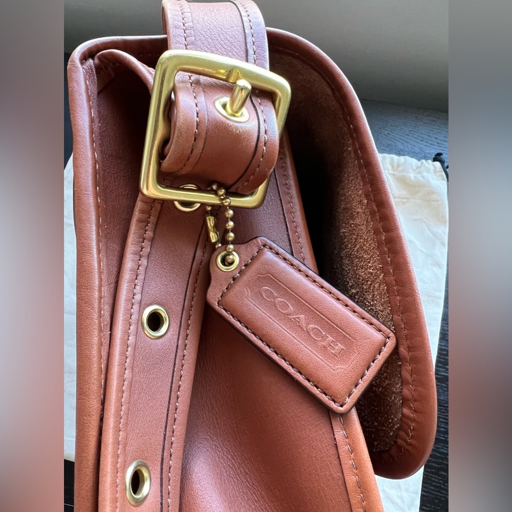 Coach Limited Edition Satchel in Tan. - Picture 5 of 10